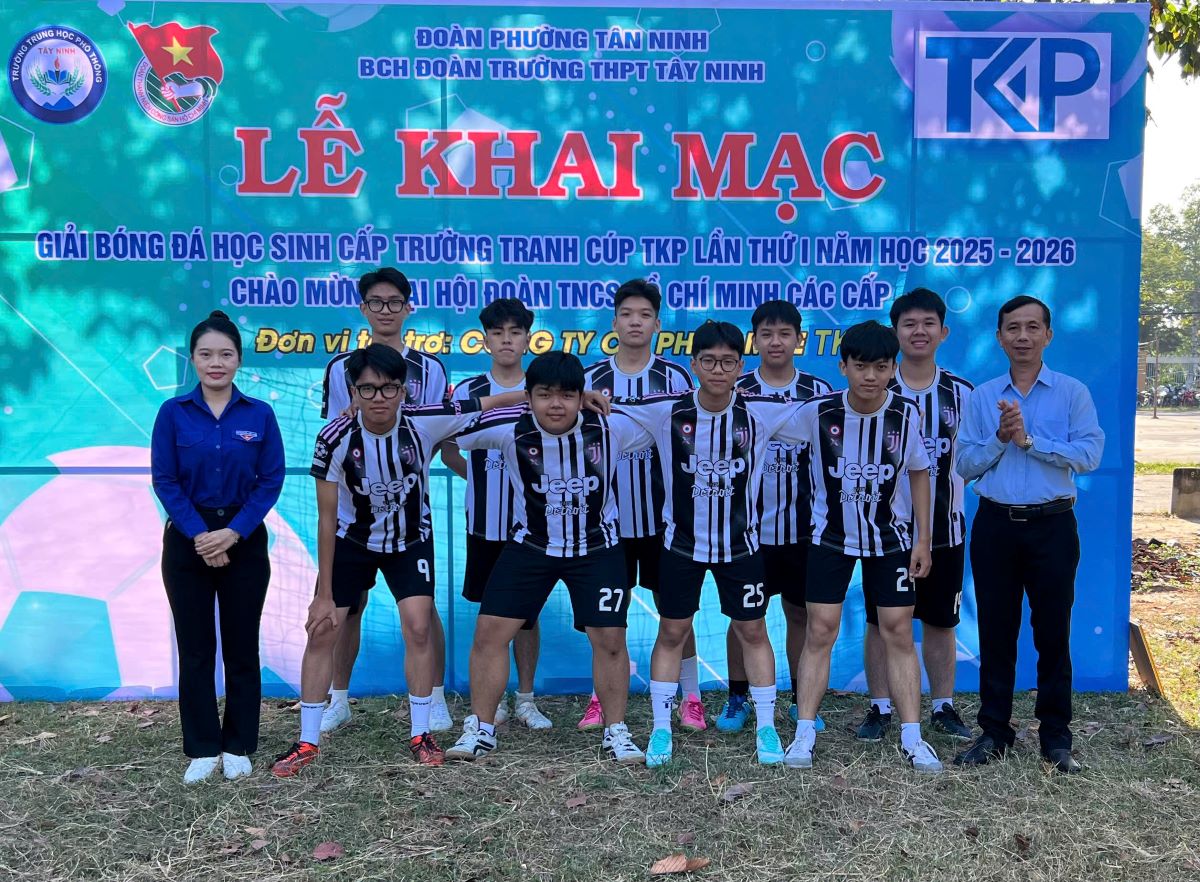 CÔNG TY CỔ PHẦN M&E TKP HÂN HẠNH ĐỒNG HÀNH CÙNG GIẢI BÓNG ĐÁ HỌC SINH TRƯỜNG THPT TÂY NINH – CÚP TKP LẦN I