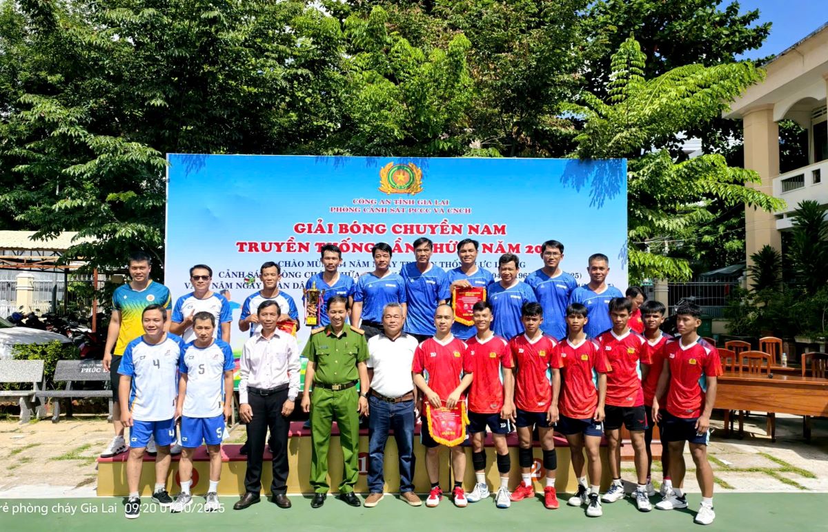 GIẢI BÓNG CHUYỀN NAM TRUYỀN THỐNG LẦN THỨ I – NĂM 2025 CHÀO MỪNG 64 NĂM NGÀY TRUYỀN THỐNG LỰC LƯỢNG CẢNH SÁT PCCC & CNCH  VÀ 24 NĂM NGÀY TOÀN DÂN PHÒNG CHÁY, CHỮA CHÁY, CỨU NẠN, CỨU HỘ